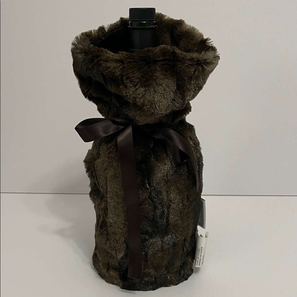 Guillaume Faux Fur Wine Bottle Cover with Ribbon